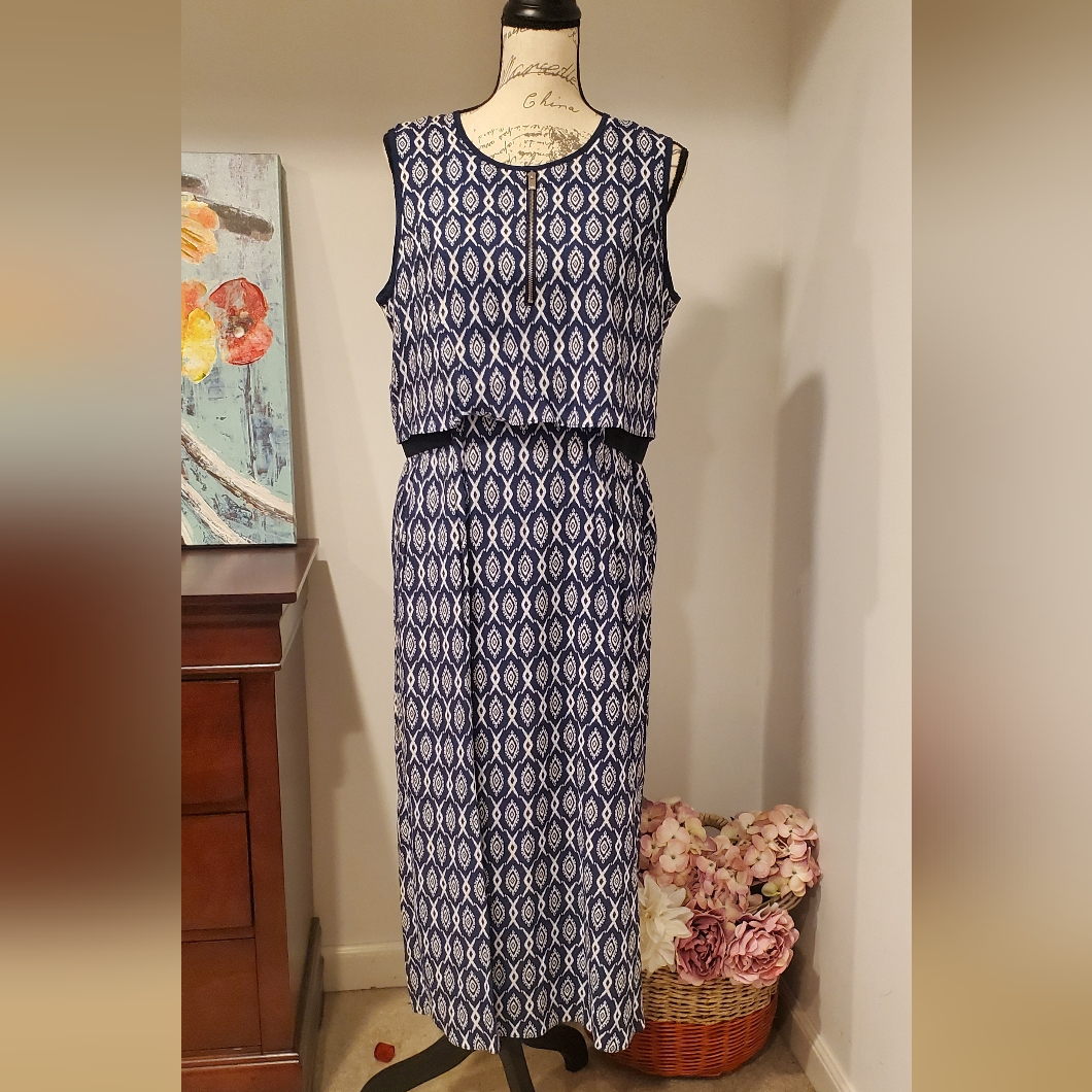 Olivia Hassler Women's Blue Tribal Print Sleeveless Round Neck,Size M.